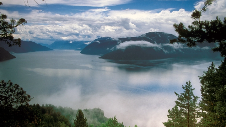 На Алтае исследуют дно Телецкого озера: учёные ищут следы армии Чингисхана