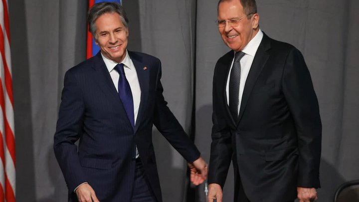 Макгрегор назвал позором надетого в бронежилет Блинкена в Ираке