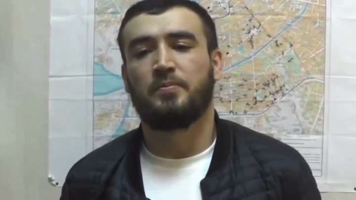 Нелегал из Узбекистана жестко избил мужчину в центре Петербурга, забрав деньги, кольцо и телефон