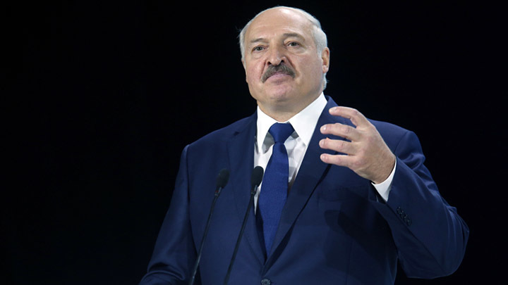 Позвонить было трудно? Мерзавец!: Лукашенко рассказал о ночном разговоре с Украиной