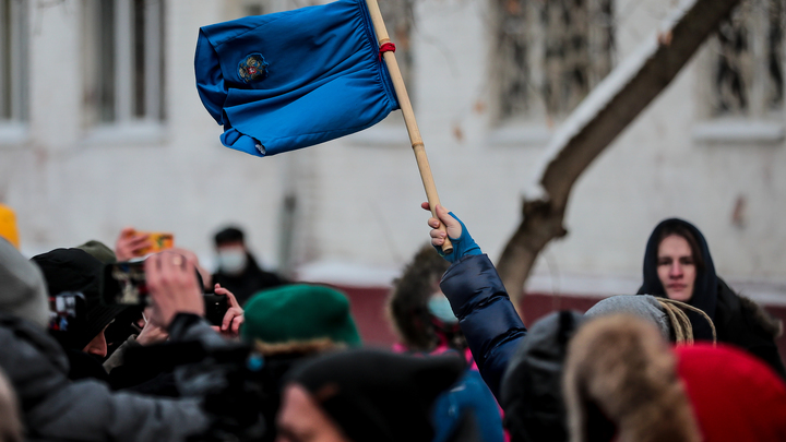 Политтехнолог сделал предупреждение каждому донатчику Навального: Теперь грозит срок