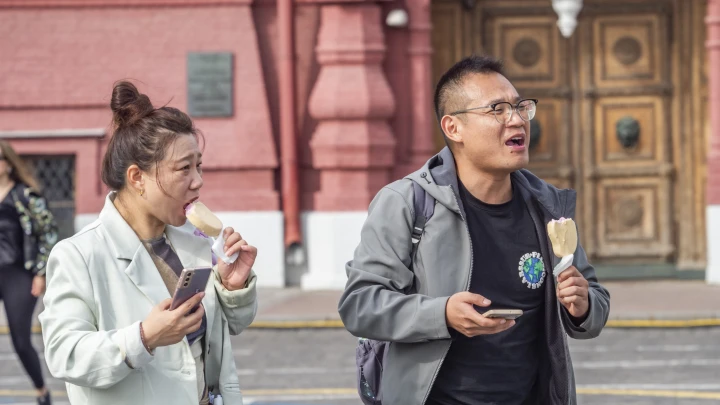 Как китайцы на самом деле воспринимают русских. Блогер объяснил: Боятся и ржут одновременно