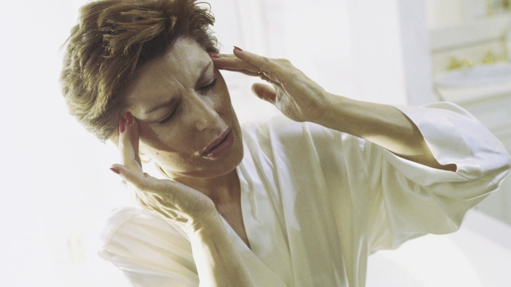 В погоне за инсультом. Утренняя привычка смерти подобна? Проснулся, пошёл в ванну - и не вернулся