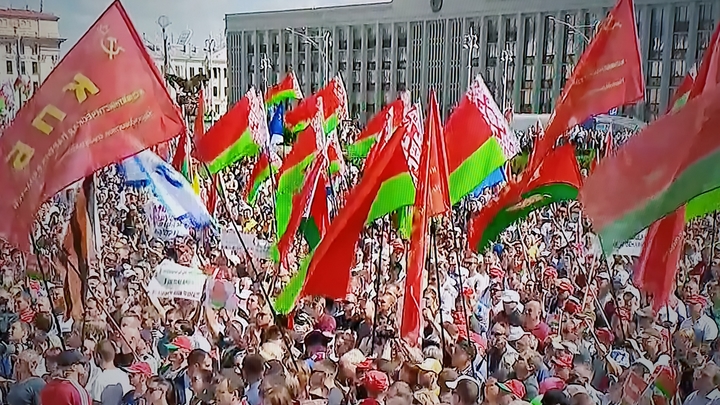 Беспорядки позади: В Минске восстановили работу интернета и метро, активистов задержали