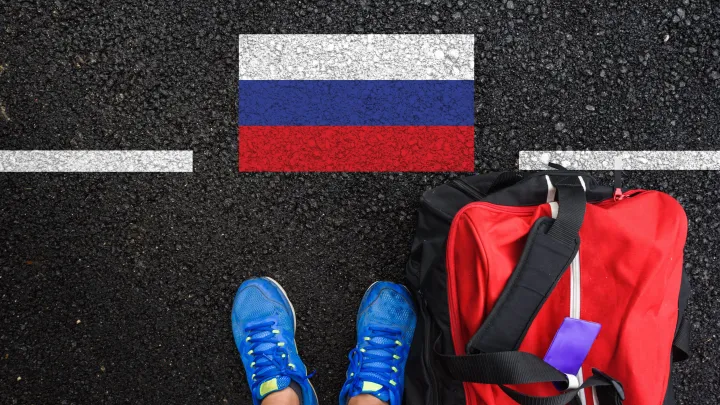 Иностранцы штурмуют Северную столицу: Петербург вошёл в топ направлений года