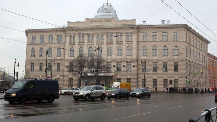 Почему задержали проректора Технологического института и причём здесь лакокрасочные материалы