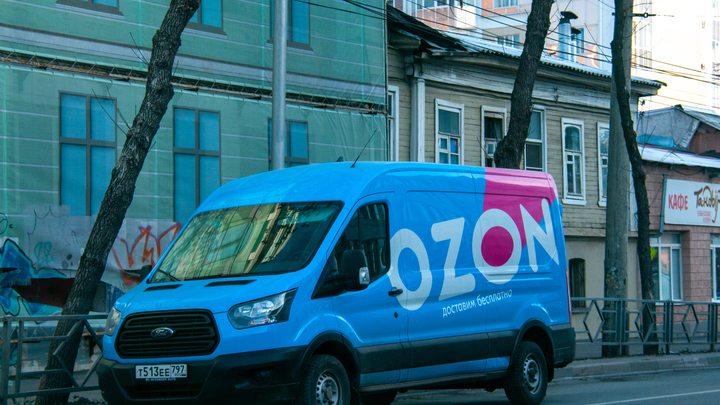 Жителей Екатеринбурга возмутили сбои в работе сервиса доставки перед Новым годом