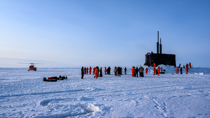 Зачем русские лезут в Арктику? Америка проснулась: Полковник Баранец выдал предупреждение