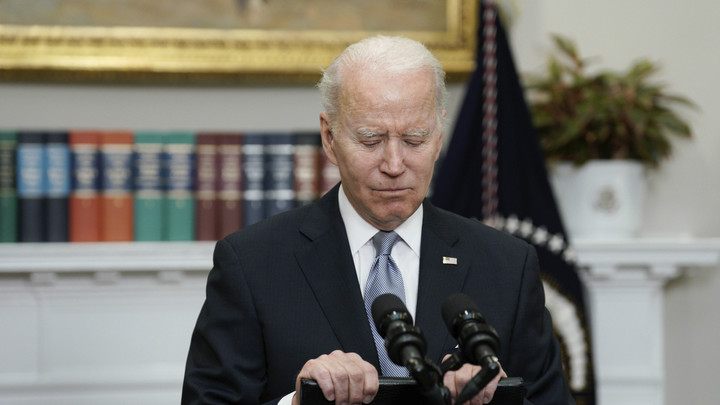 Байден наказал себя за новый конфуз: Биден. Джо Биден