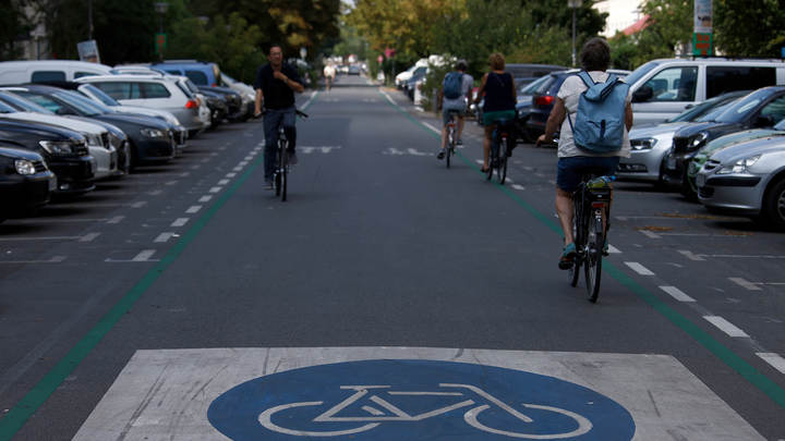 ЕС грозит удар похуже газового: Европейцам предрекли велосипеды и лошадей