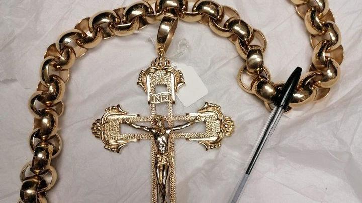 Воровку, укравшую в отеле Сочи золотую цепь, нашли по забытому телефону