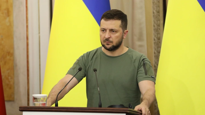 Зигзаг Зеленского: Киев начал свои переговоры