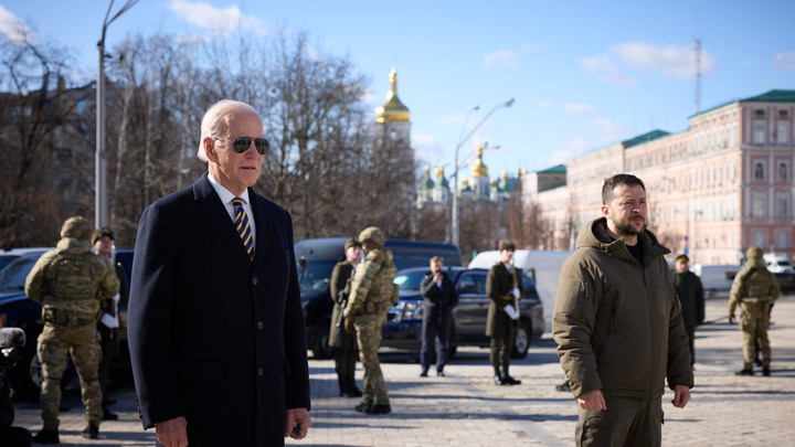 Перла о главном нюансе: Это русские разрешили Байдену приехать в Киев