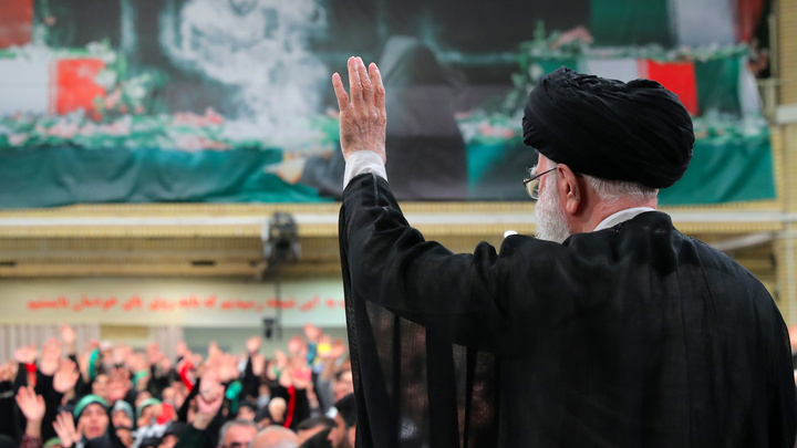 США пытаются разбить тройку Россия – Китай – Иран: Максимальную дестабилизацию предрёк политолог