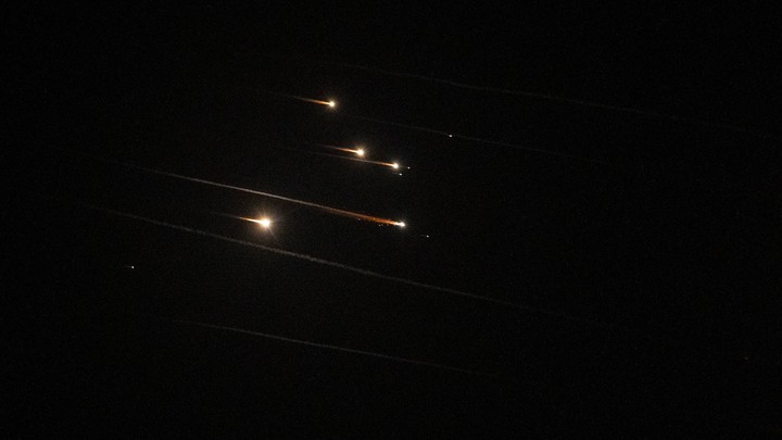 ЦАХАЛ сообщил о запуске более 100 ракет с территории Ливана