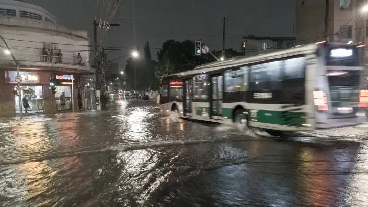 В Бразилии мощный ливень унёс жизни 96 человек. Стихия только разгоняется