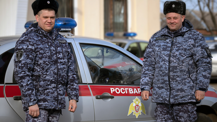 В Кореновске сотрудники Росгвардии спасли из огня 86-летнего пенсионера