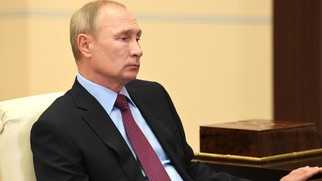 Недовольный Путин Фото