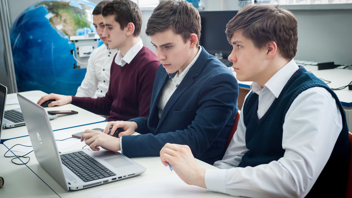 Юные запорожцы побывали в Кванториуме