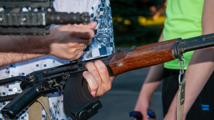 В Испании снова наказывают предателей? После Кузьминова пришли за Шарием