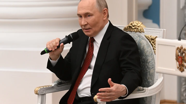 Путин и наследный принц Бахрейна обсудили сотрудничество и ближневосточный кризис на ПМЭФ