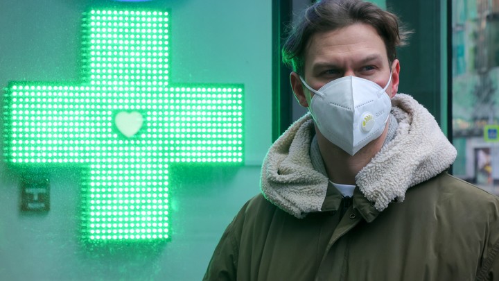 Двое запорожцев скончались от коронавируса