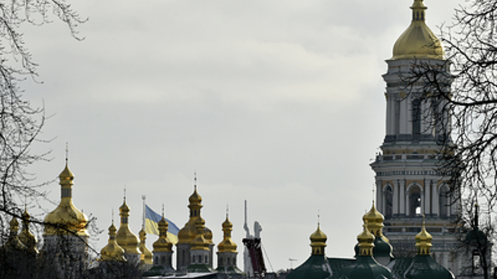 Вы сжигали людей живьём: Защитница Лавры осадила провокатора одним фактом. Тот растерялся