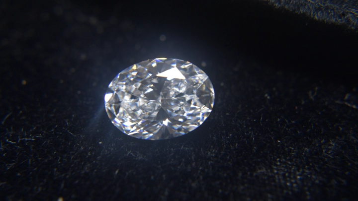 Невероятная находка. В Архангельской области обнаружили два алмаза весом 55 и 135 карат