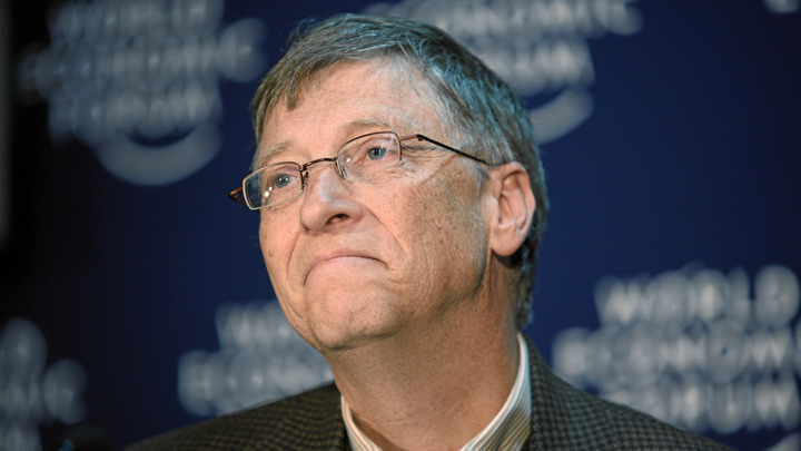 Всего лишь выписываю чеки: Билл Гейтс открестился от чипов, но не от вакцин