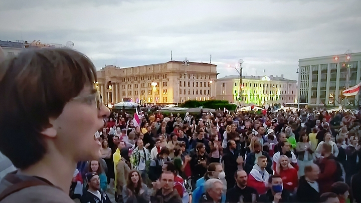 Киев позвал всех преследуемых белорусов к себе, наплевав на коронавирус