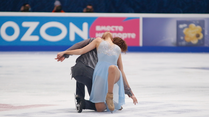 Россия укрепила лидерство в командных соревнованиях по фигурному катанию на Олимпиаде