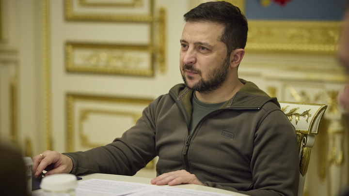 Ложь Зеленского чуть не привела к третьей мировой — у американцев открылись глаза на правду