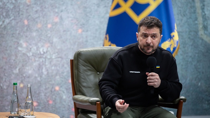 Зеленский ничего не решает, Украину взяли в оборот США и ЕС - обозреватель SCMP