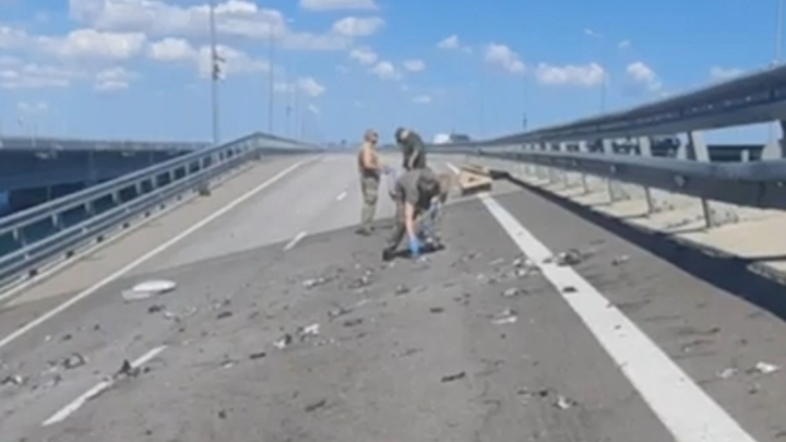 В Сети появилась видеозапись движения на Крымском мосту после взрыва