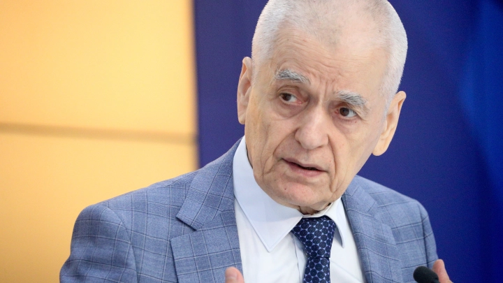 Онищенко поддержал идею увеличить порог возраста, определяющий молодежь