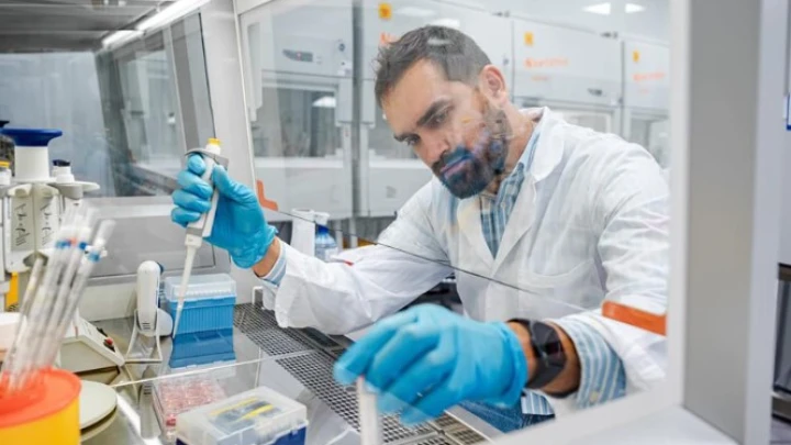 Учёные Сириуса придумали способ бороться с ожирением