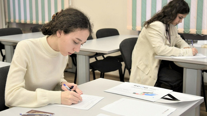 Более 260 старшеклассников Кубани написали региональный этап всероссийской олимпиады по литературе