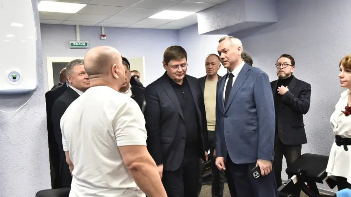 Губернатор Травников проконтролировал реализацию социально значимых проектов в Баганском районе