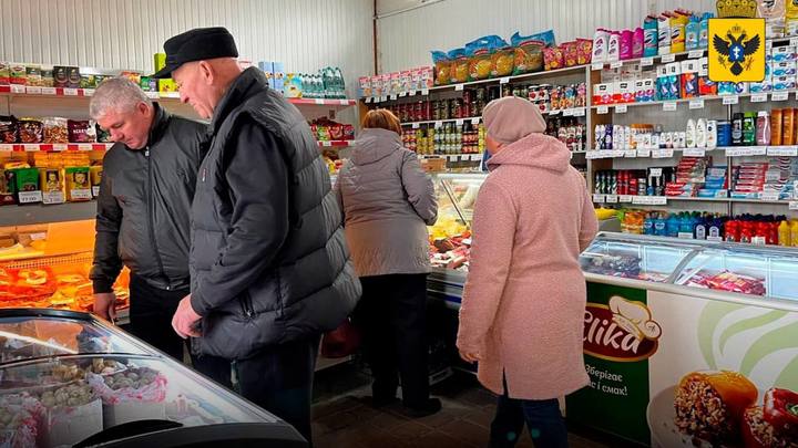 Запорожские предприниматели открыли крупный магазин в Херсонской области