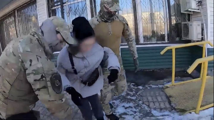 Дело о госизмене возбудили на жительницу Хабаровска за помощь Украине