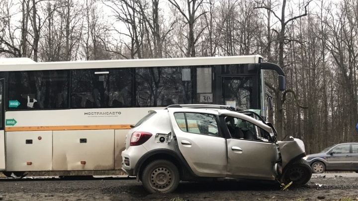 Следователи организовали проверку после ДТП с участием автобуса в Подмосковье