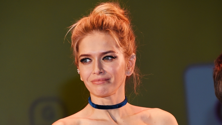 В песнях Брежневой будут искать экстремизм: В Генпрокуратуру направлено обращение