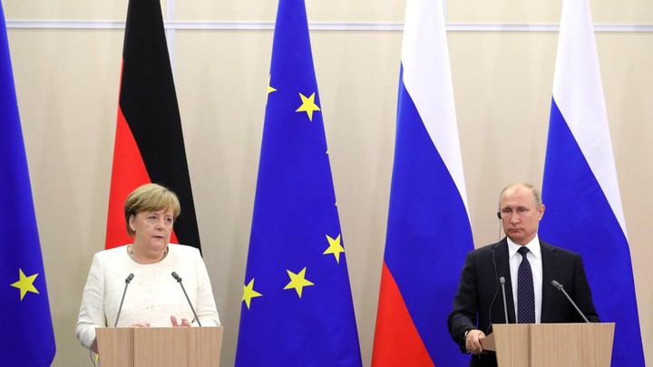 Меркель перед уходом сделала предупреждение о Путине