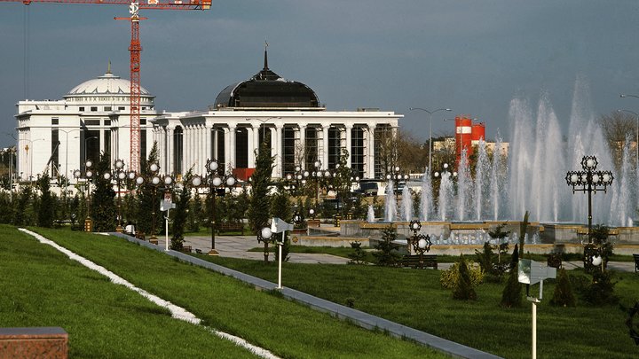 Перед ночью всемогущества в Туркмении выпустили из тюрем более тысячи заключенных