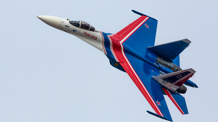 Поджали хвосты: Русский Су-30 напугал американских шпионов у границы РФ