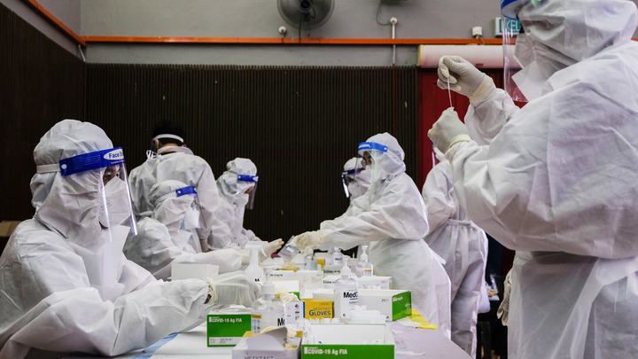 Инфекционист рассказал об особенностях COVID после вакцинации