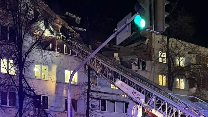 В Набережных Челнах сообщили о смерти вызволенной из-под завалов девушки