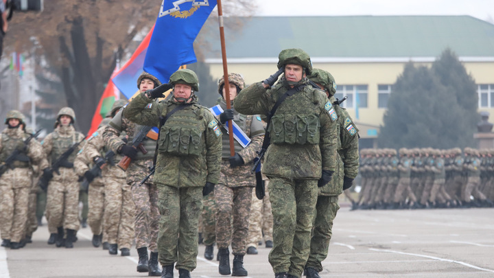 Запад расшатывает ситуацию в странах ОДКБ — кто подставит плечо союзной Армении