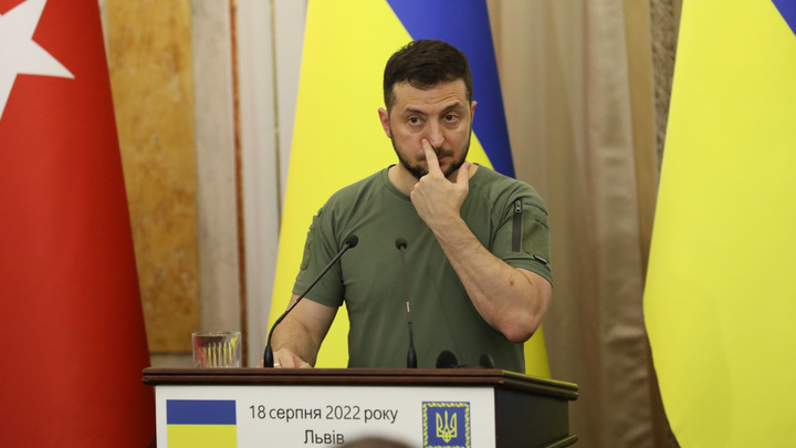 Зачесался. В поведении Зеленского замечено изменение