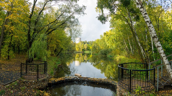 Собянин: Восстановлен утраченный шпиль оранжереи усадьбы Покровское-Стрешнево